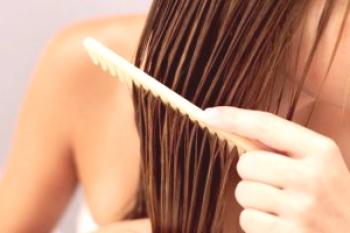 Kako pravilno glavnik lase: 10 minut pravilnih gibov