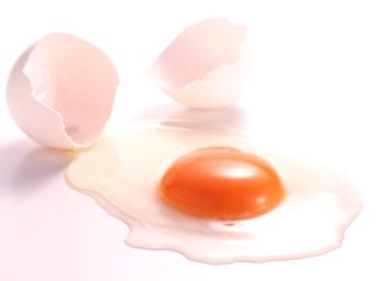 Cómo determinar la frescura de los huevos de gallina y cómo almacenarlos adecuadamente