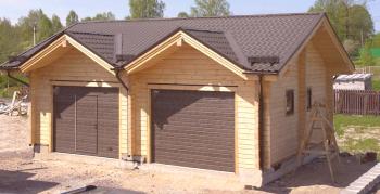 Posebnosti projektov hiš z log garažo