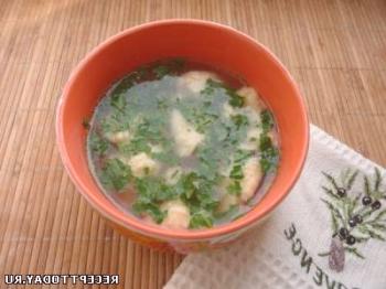 Recept: Piščančja juha z cmoki