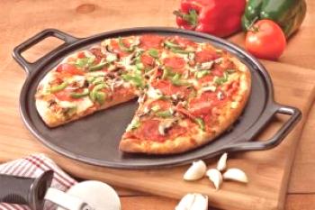 Пица в тиган за 10 минути - 8 рецепти за бърза и вкусна пица
