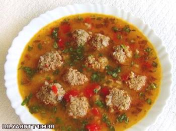 Recept: juha z mesnimi kroglicami in rižem