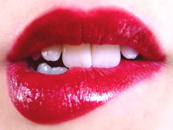 Kako učinkovito povečati ustnice doma