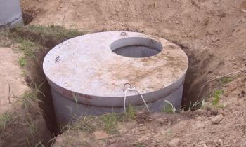 Ločena hidroizolacija iz notranjosti betonskih obročev (video)