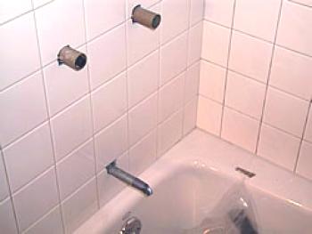 Cómo embaldosar correctamente el azulejo del baño: clase magistral (con foto)