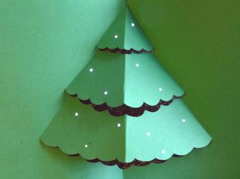 ¿Cómo hacer un árbol de navidad del papel con tus propias manos?