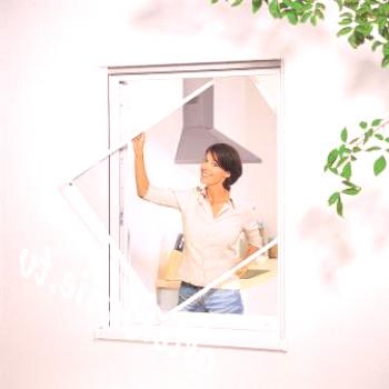 Инсталиране на мрежа против комари върху пластмасов прозорец