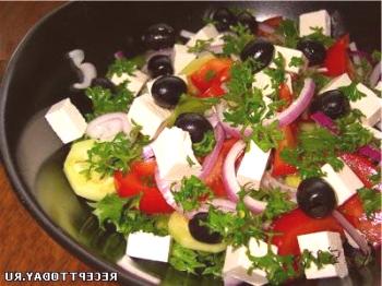 Recept: Grška klasična solata