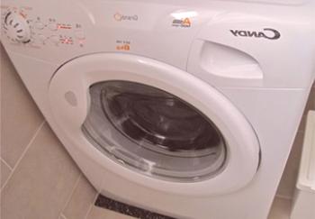Kandy - pralni stroj: popravilo mehanskih enot enote z lomom