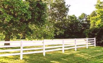 Izbira prostora za hišo: kjer lahko gradite po zakonu, koliko metrov morate odstopati od sosedov ograje