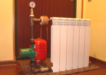 Caldera de inducción: aprovechamiento económico de la electricidad para calefacción.
