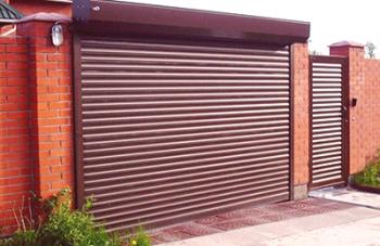 Qué puerta elegir para un garaje: las ventajas de usar la puerta, persiana enrollable
