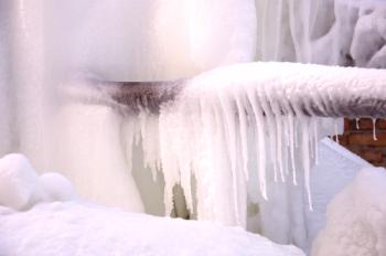 Zamrzovanje kanalizacijskih cevi - kako preprečiti težavo