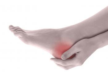Periódicamente hay dolor en la parte posterior del talón: ¿con qué está relacionado?