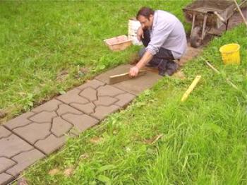 Azulejo de pavimento: tipos y tecnologías existentes, fabricación de azulejos en el hogar.