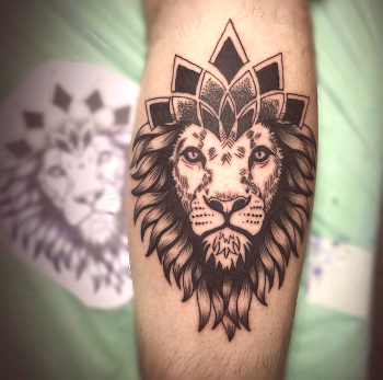 El valor de un tatuaje de león.