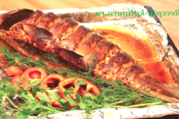 Ribe v pečici v foliji z zelenjavo - 3 okusne recepte