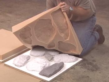 Piedra artificial y formas: los principios de hacer sus propias manos, recomendaciones y beneficios.