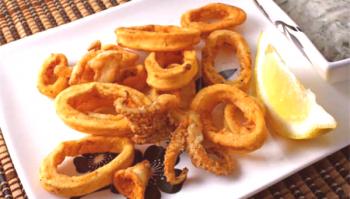 Calamares fritos con cebolla: recetas sencillas paso a paso con foto