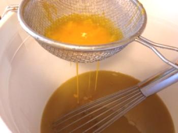 Čudežna mazilo iz čebeljega voska in rumenjaka: ocene potrošnikov