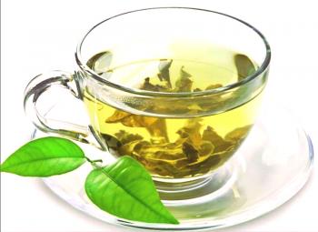 El beneficio y el daño del té verde a cualquier edad.