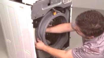 ¿Cómo cambiar el manguito de la lavadora?