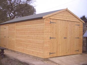 Kako zgraditi leseno garažo z lastnimi rokami